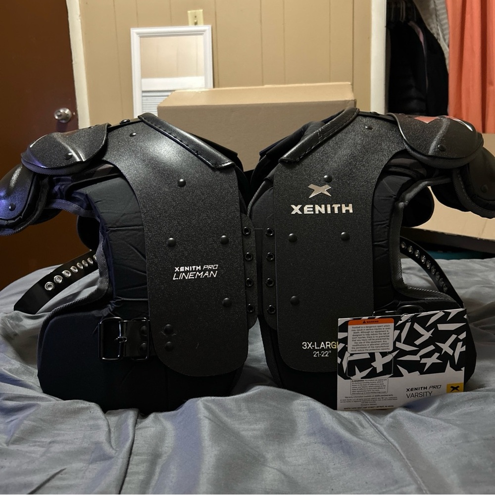 Xenith Pro Varsity Black Football Shoulder Pads